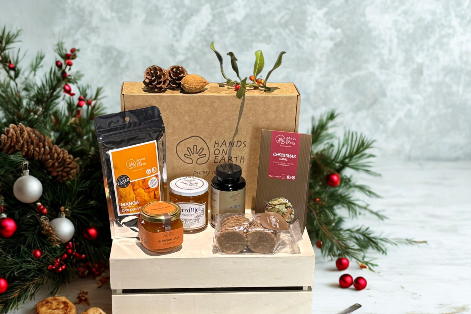 Coleção Cabazes de Natal Hands on Earth com produtos artesanais e sustentáveis