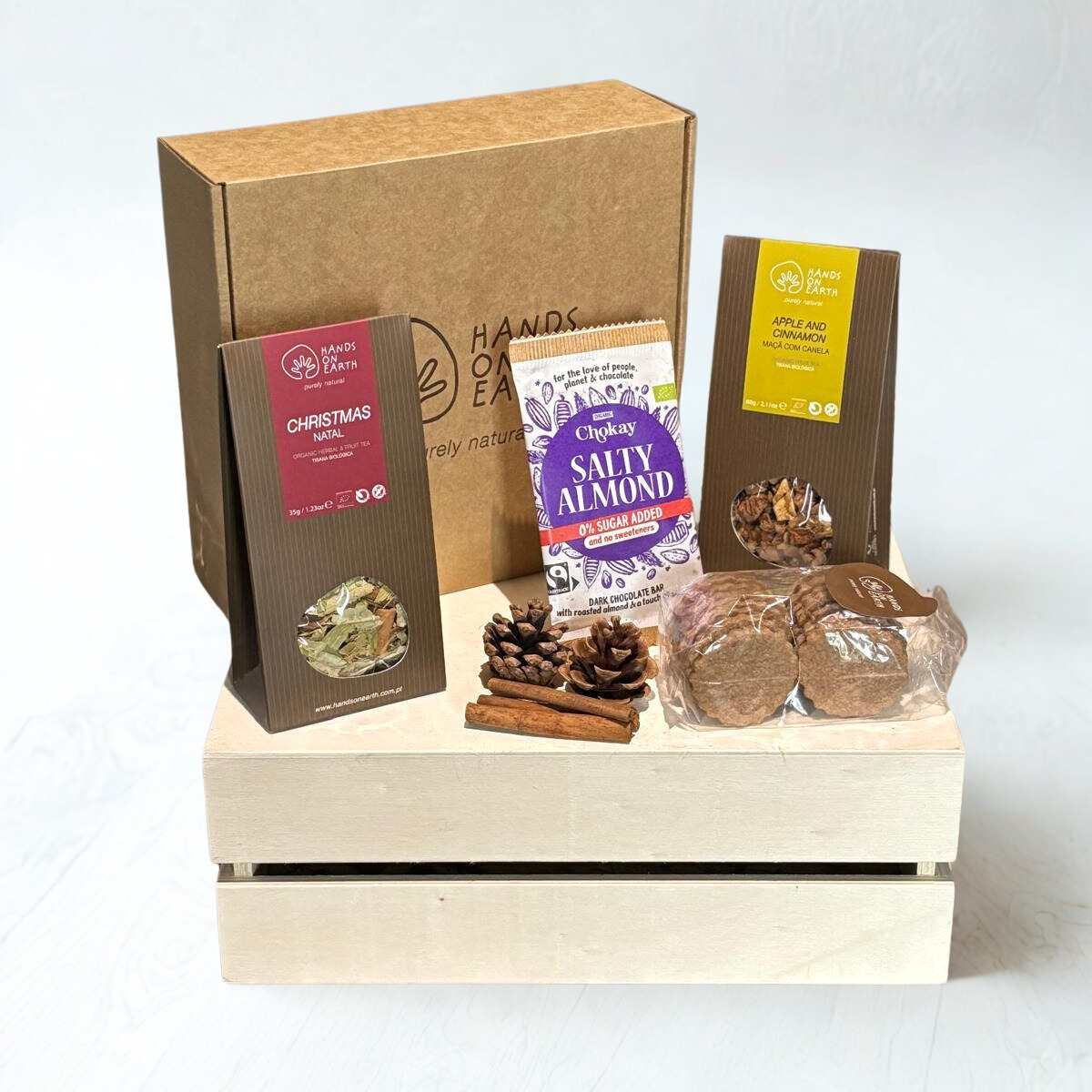 Cabaz de Natal Sabores de Inverno com chás, chocolate e bolachas artesanais